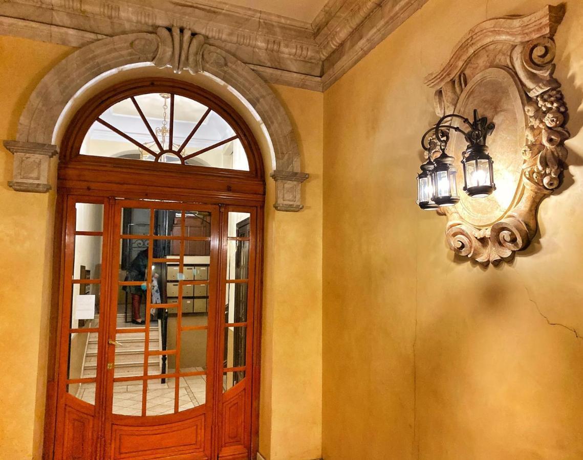 Apartment In Monumental Square Madrid Center Dış mekan fotoğraf