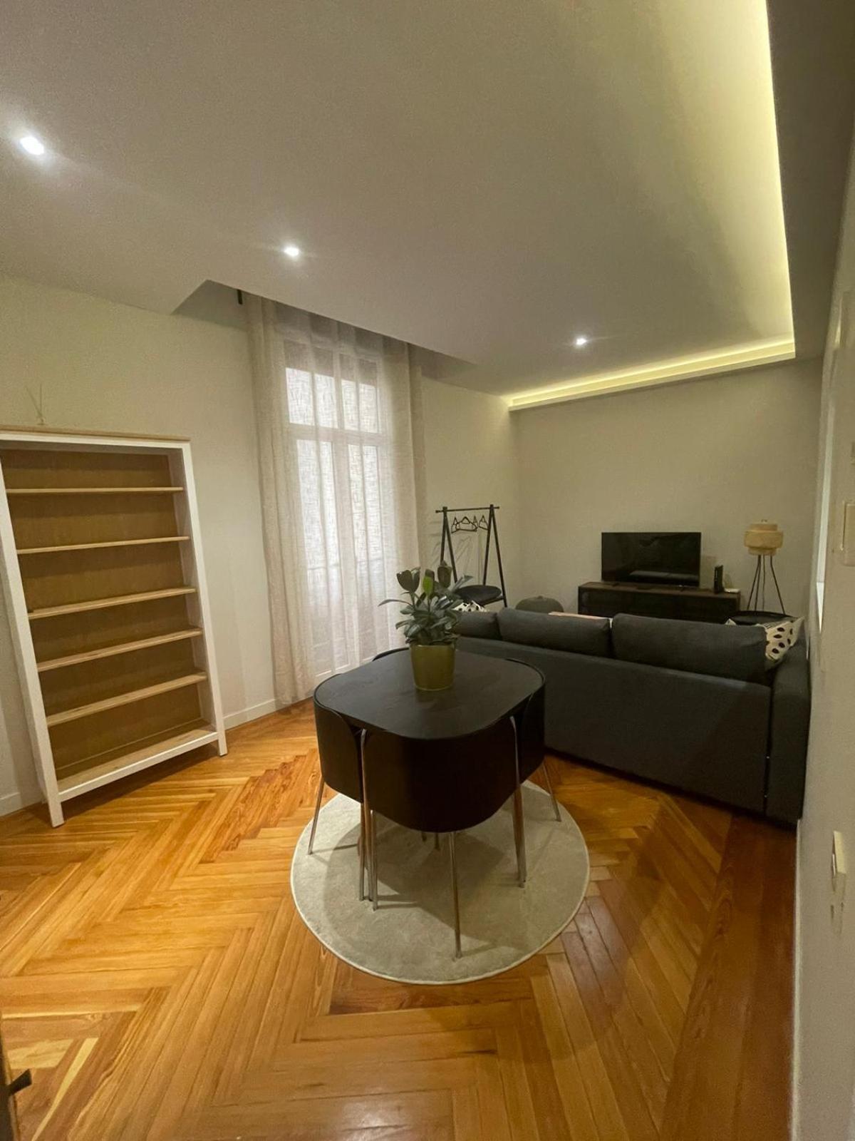 Apartment In Monumental Square Madrid Center Dış mekan fotoğraf