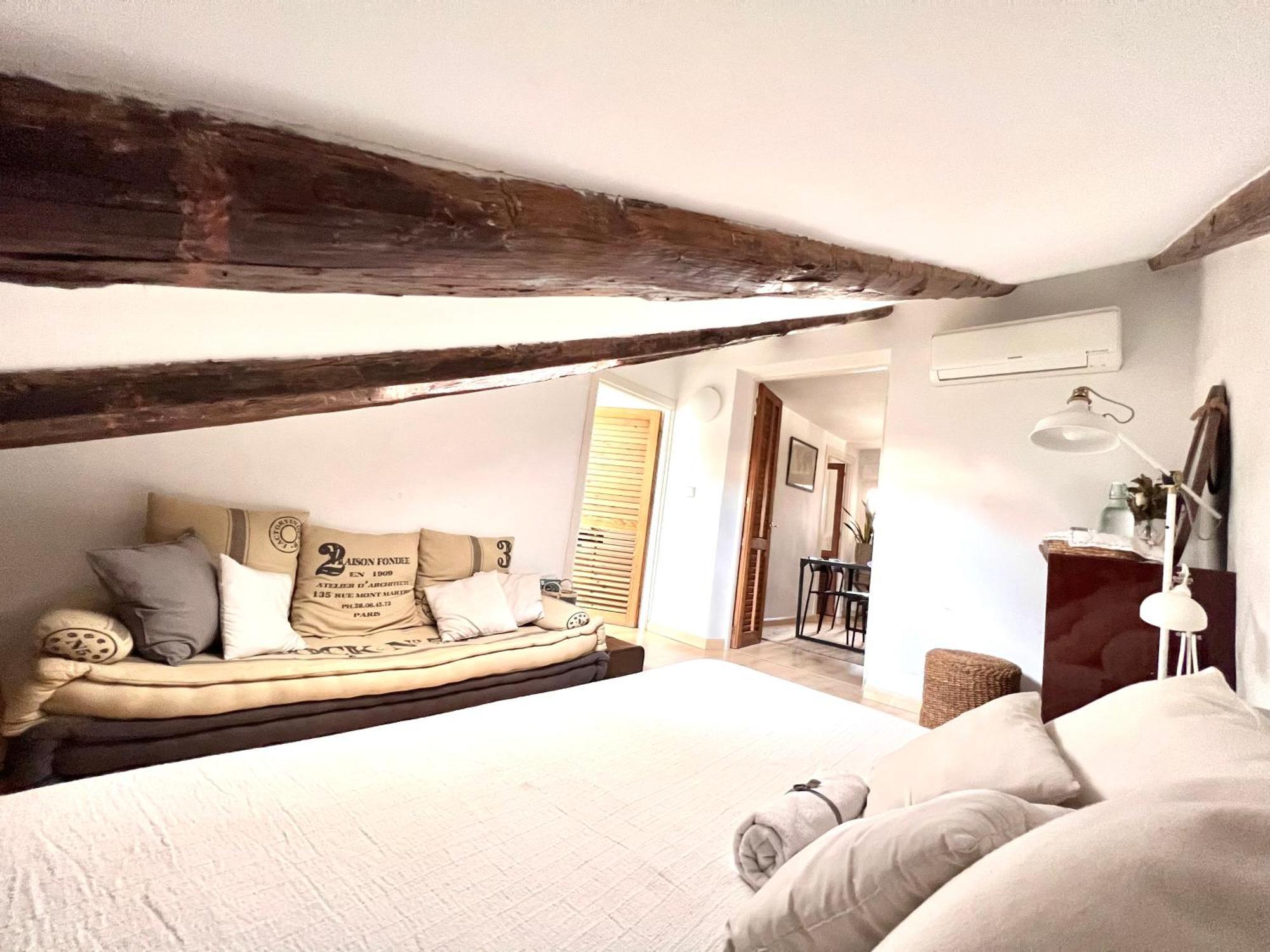 Apartment In Monumental Square Madrid Center Oda fotoğraf